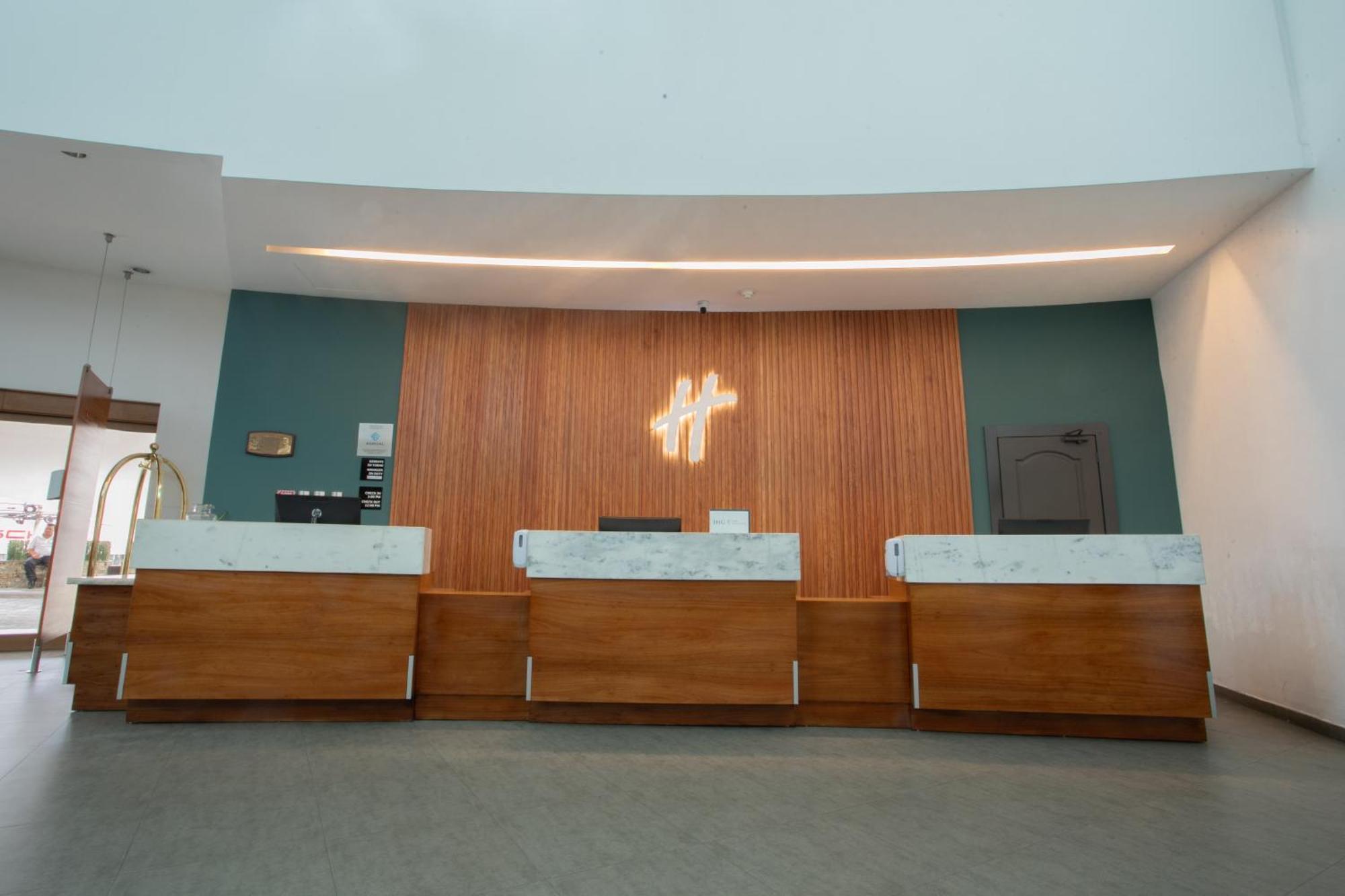 Holiday Inn San Salvador By Ihg Exterior foto